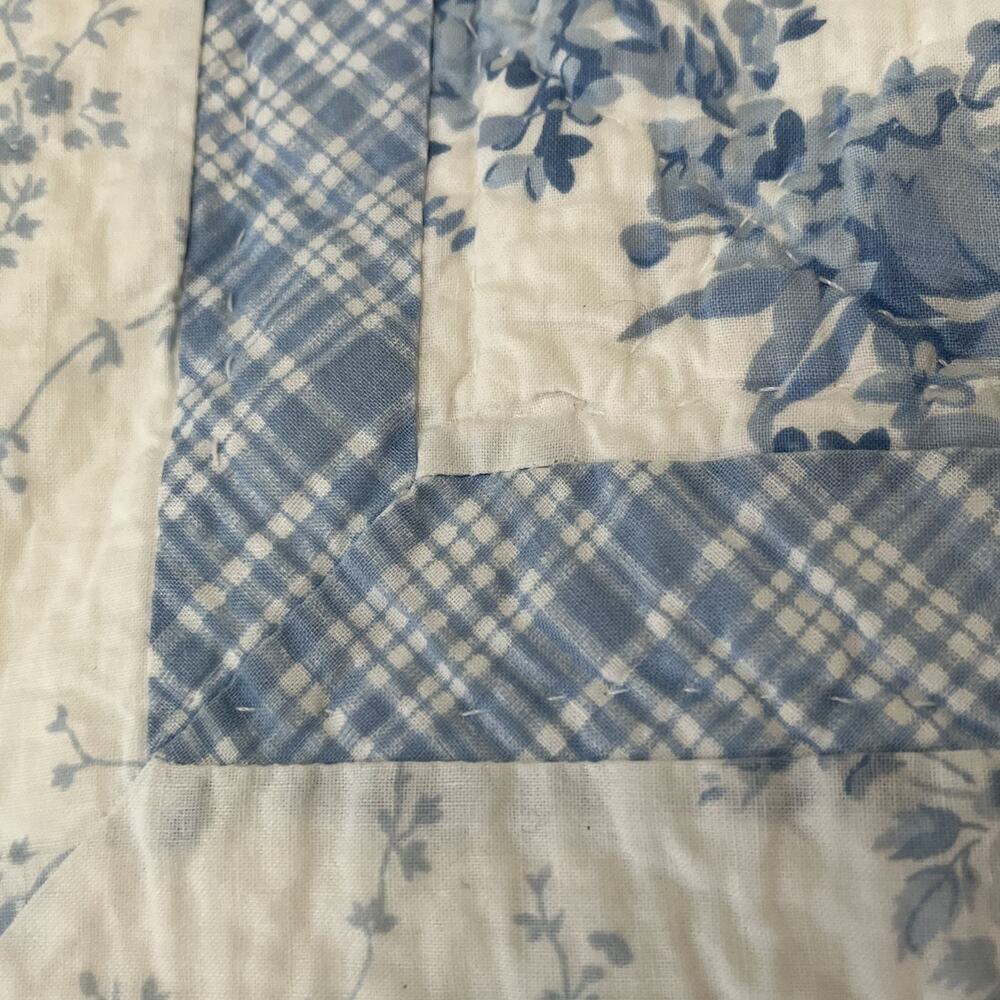Hand Quilted Vintage Blue Floral Cotton Quilt Bedspread 96"x90" - Picture 7 of 16
